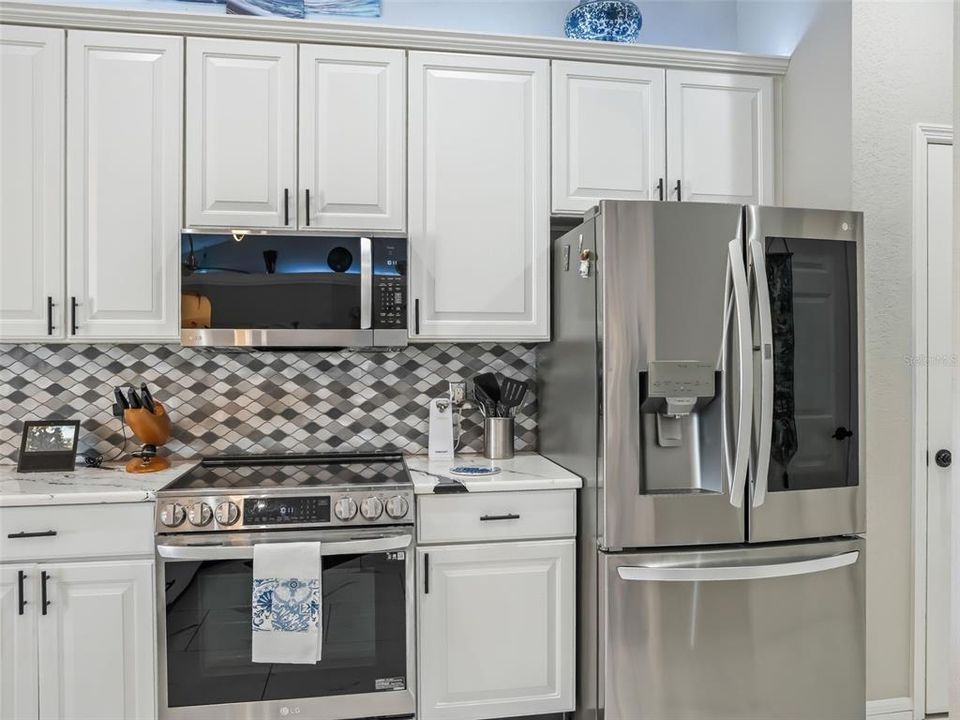 На продажу: $550,000 (3 спален, 3 ванн, 2071 Квадратных фут)