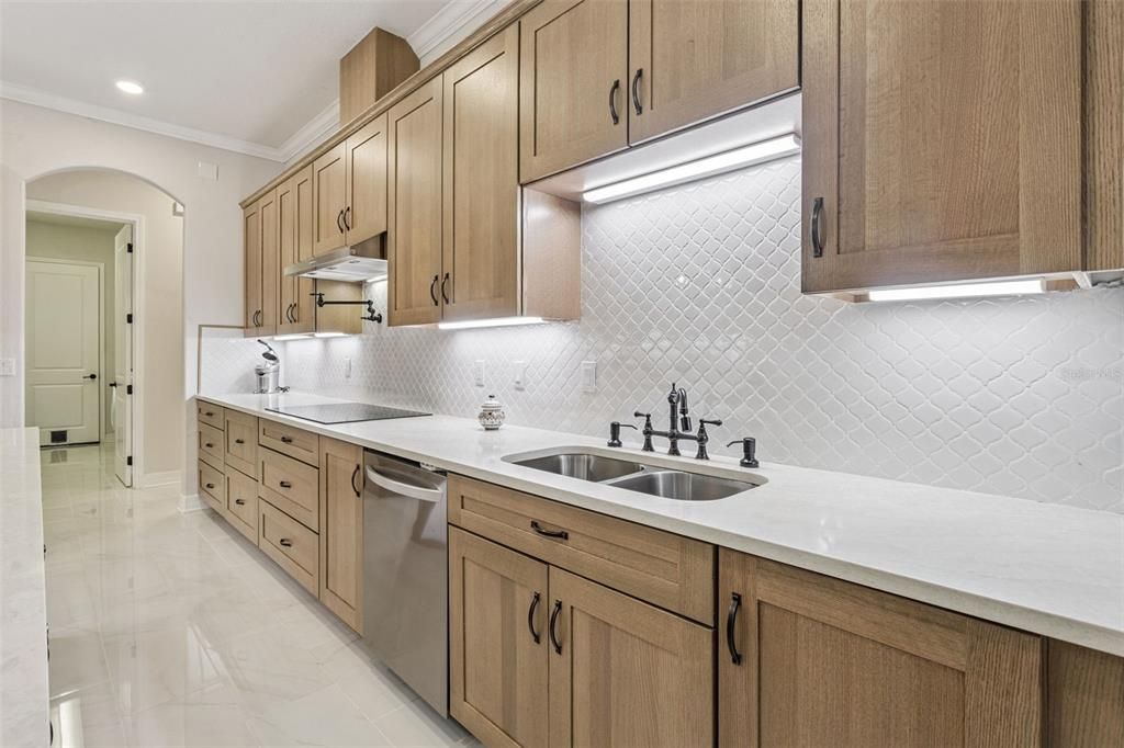 For Sale: $699,000 (4 beds, 3 baths, 2955 Square Feet)