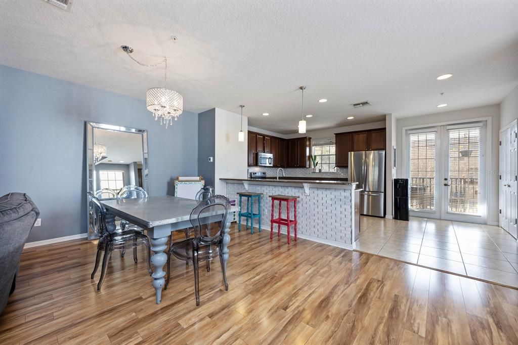 En Venta: $395,000 (3 camas, 2 baños, 2278 Pies cuadrados)