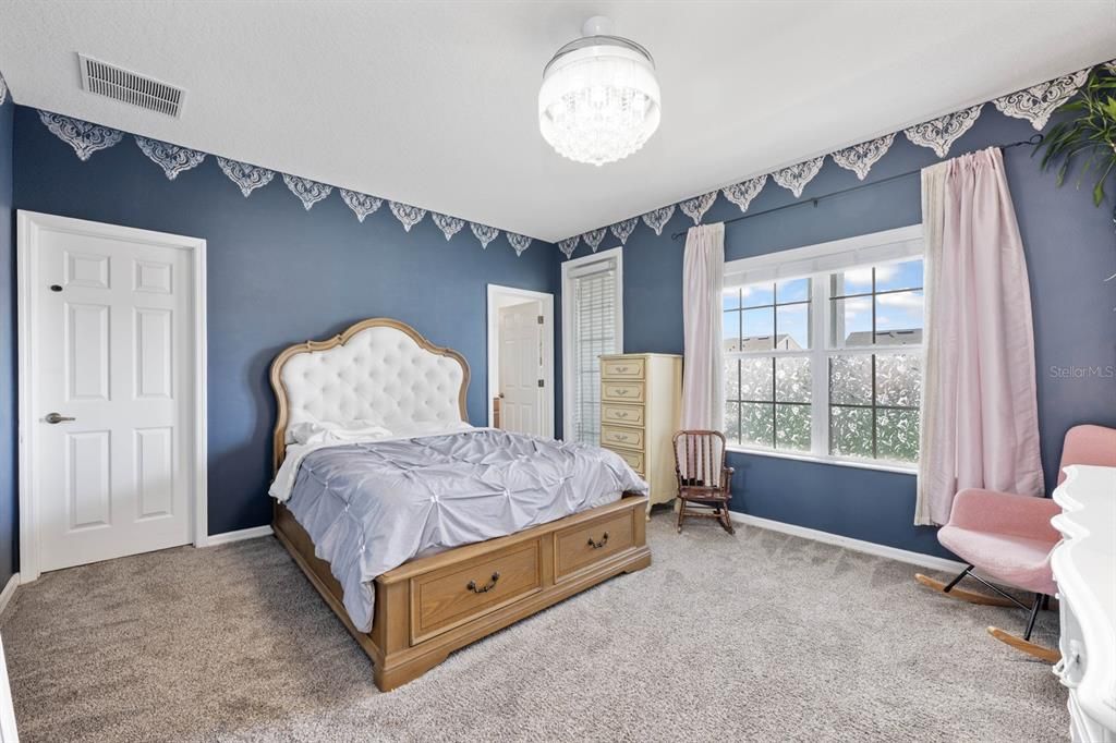 En Venta: $395,000 (3 camas, 2 baños, 2278 Pies cuadrados)