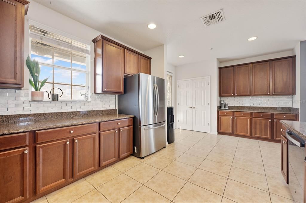 En Venta: $395,000 (3 camas, 2 baños, 2278 Pies cuadrados)