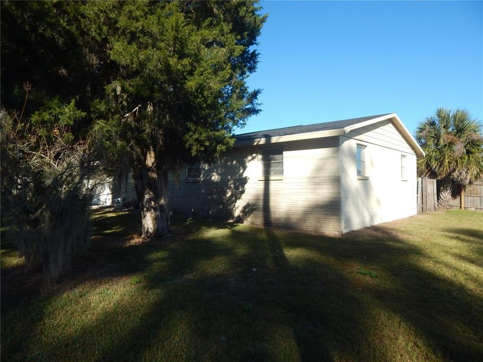 En Venta: $235,000 (3 camas, 2 baños, 1176 Pies cuadrados)