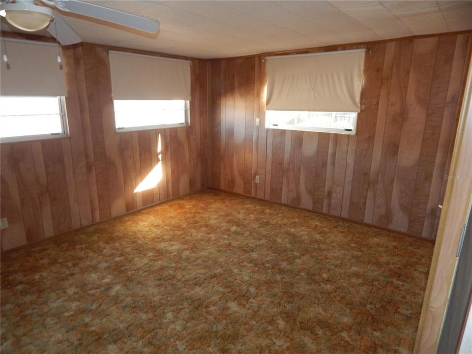 En Venta: $235,000 (3 camas, 2 baños, 1176 Pies cuadrados)