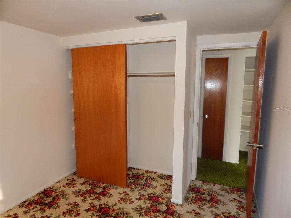 En Venta: $235,000 (3 camas, 2 baños, 1176 Pies cuadrados)