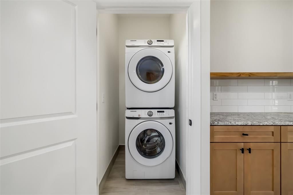 出租: $3,500 (4 贝兹, 4 浴室, 1865 平方英尺)