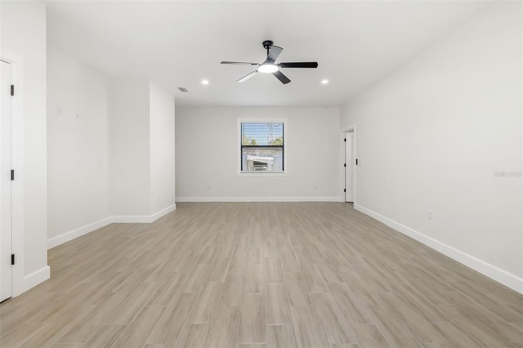 出租: $3,500 (4 贝兹, 4 浴室, 1865 平方英尺)