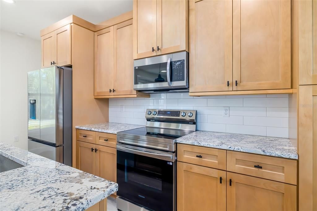 出租: $3,500 (4 贝兹, 4 浴室, 1865 平方英尺)