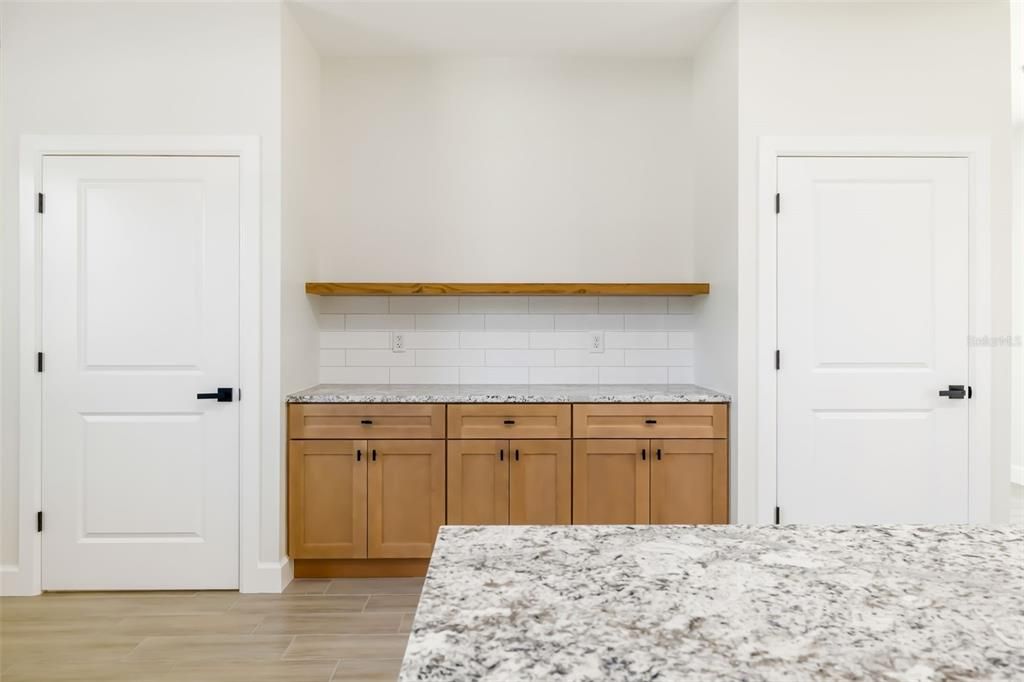 出租: $3,500 (4 贝兹, 4 浴室, 1865 平方英尺)