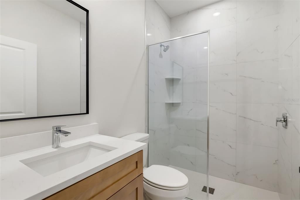 出租: $3,500 (4 贝兹, 4 浴室, 1865 平方英尺)