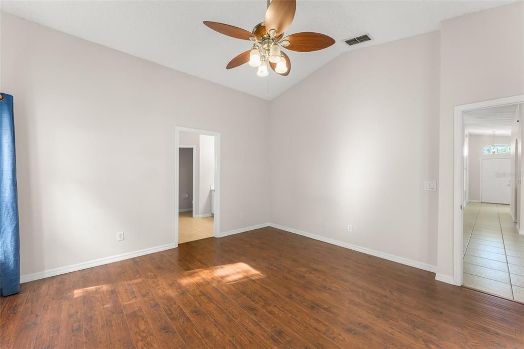 待售: $374,900 (3 贝兹, 2 浴室, 1450 平方英尺)