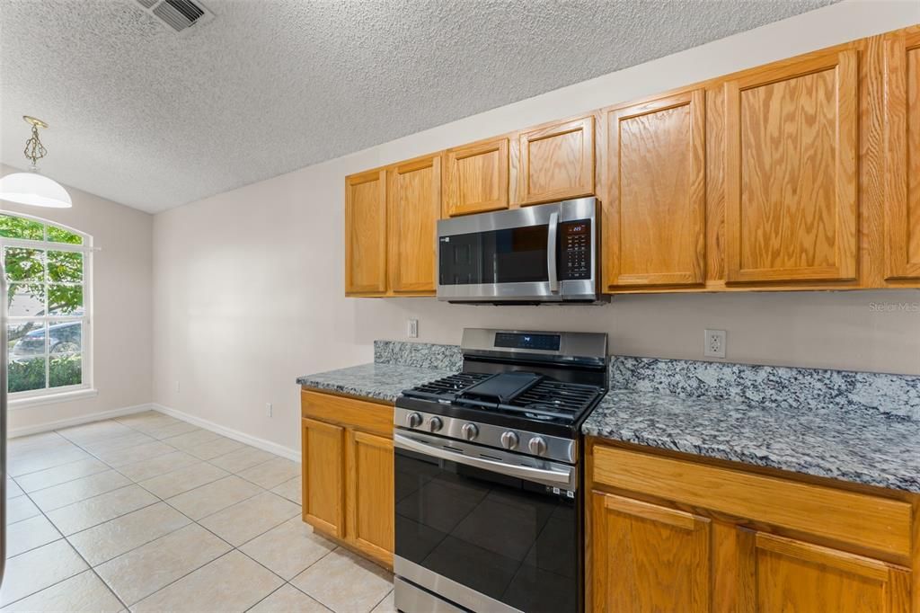 待售: $374,900 (3 贝兹, 2 浴室, 1450 平方英尺)