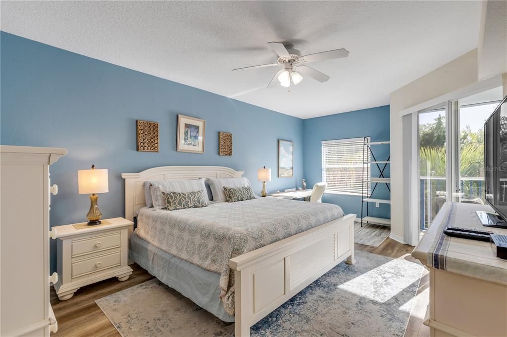 На продажу: $450,000 (3 спален, 2 ванн, 1601 Квадратных фут)