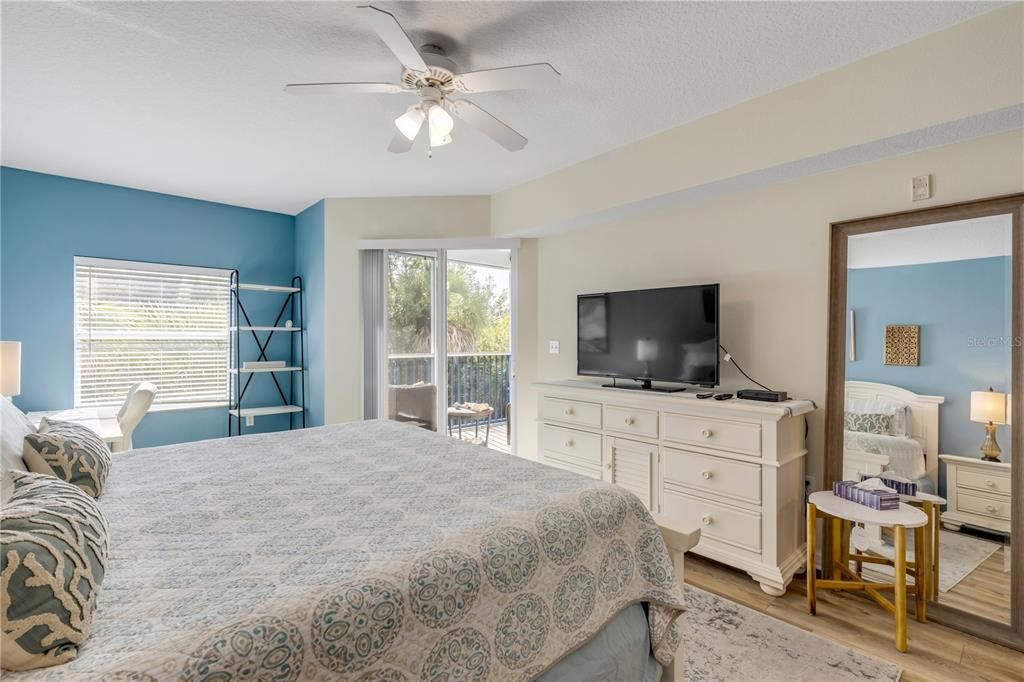 На продажу: $450,000 (3 спален, 2 ванн, 1601 Квадратных фут)