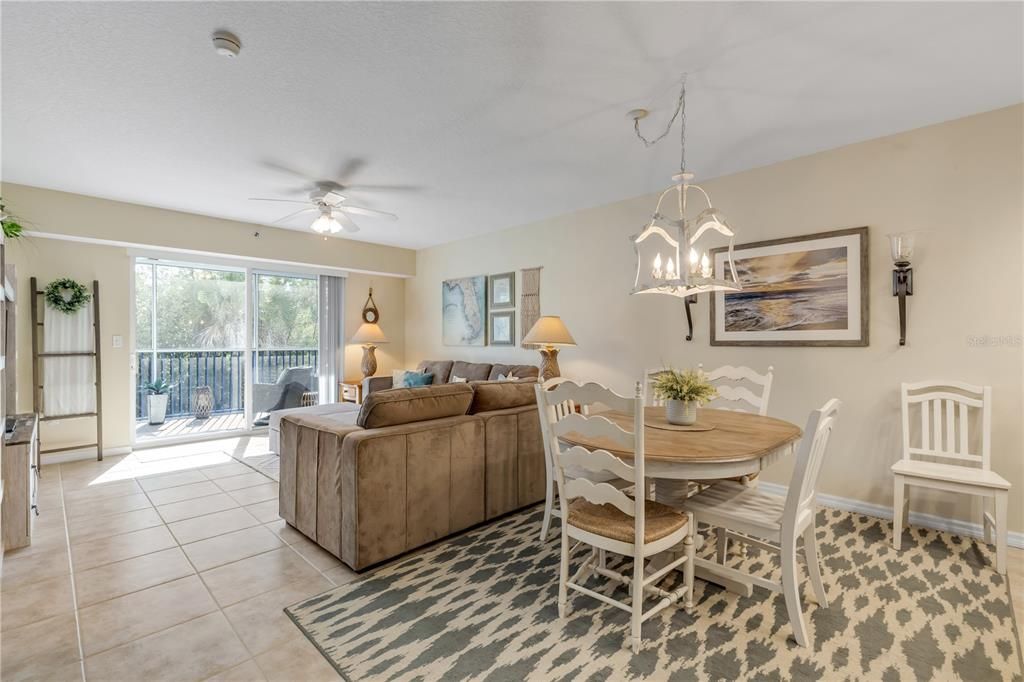 На продажу: $450,000 (3 спален, 2 ванн, 1601 Квадратных фут)