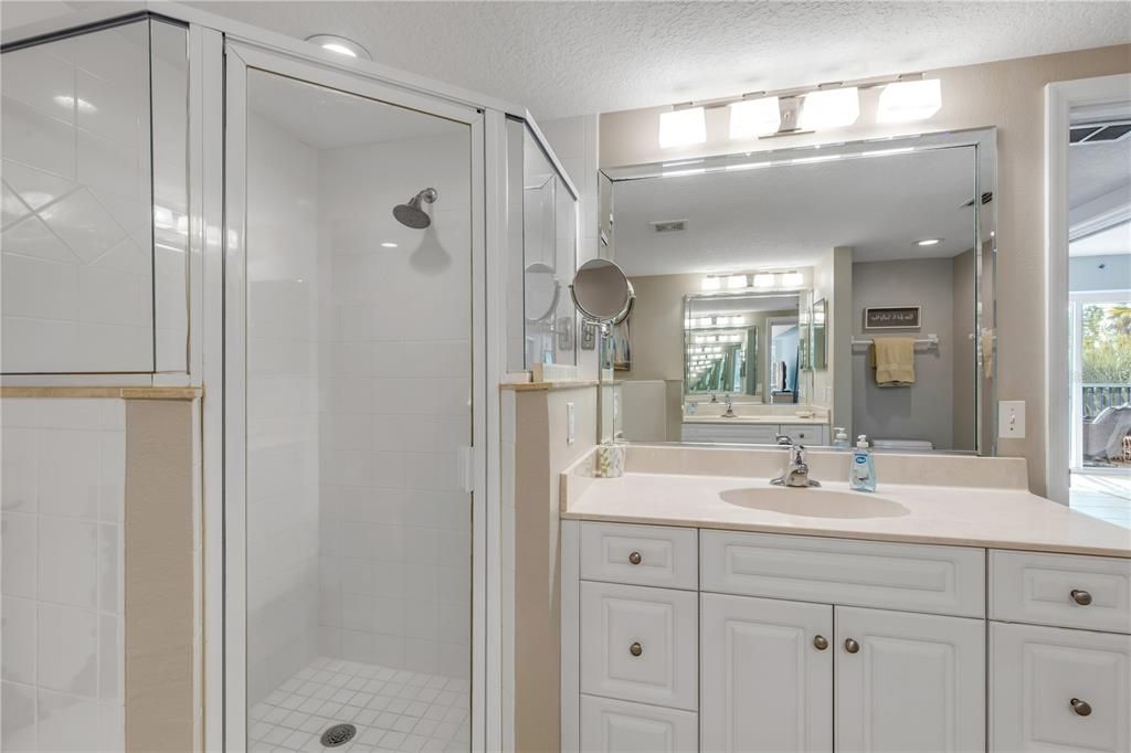 На продажу: $450,000 (3 спален, 2 ванн, 1601 Квадратных фут)