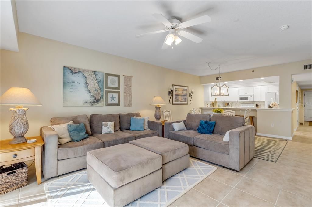 На продажу: $450,000 (3 спален, 2 ванн, 1601 Квадратных фут)