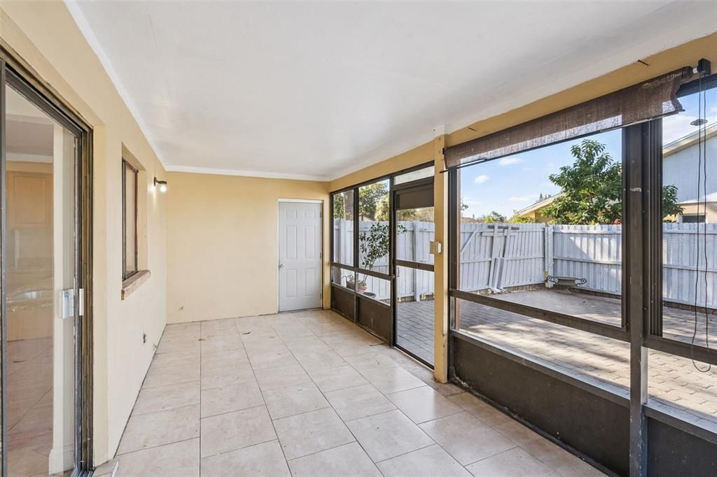 En Venta: $245,000 (3 camas, 2 baños, 1493 Pies cuadrados)