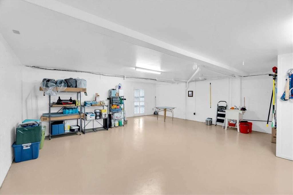 待售: $375,000 (2 贝兹, 2 浴室, 1015 平方英尺)