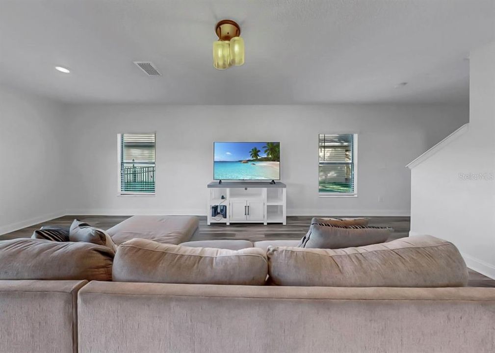 For Sale: $359,000 (4 beds, 2 baths, 1786 Square Feet)