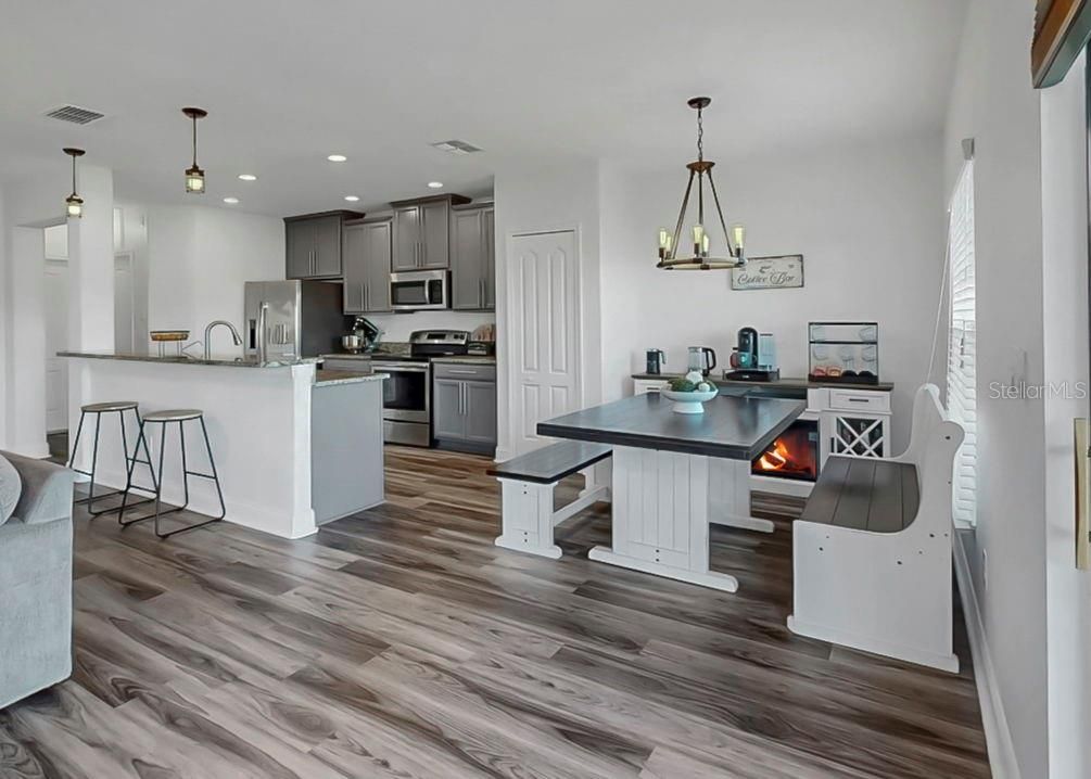 For Sale: $359,000 (4 beds, 2 baths, 1786 Square Feet)