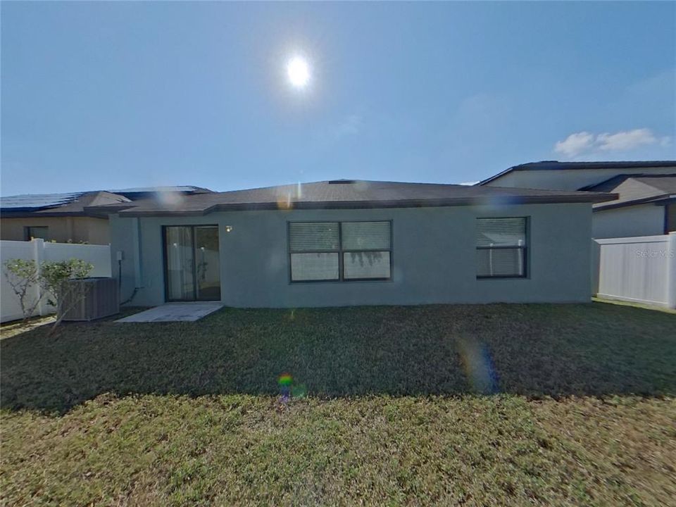 For Rent: $2,129 (4 beds, 2 baths, 1918 Square Feet)