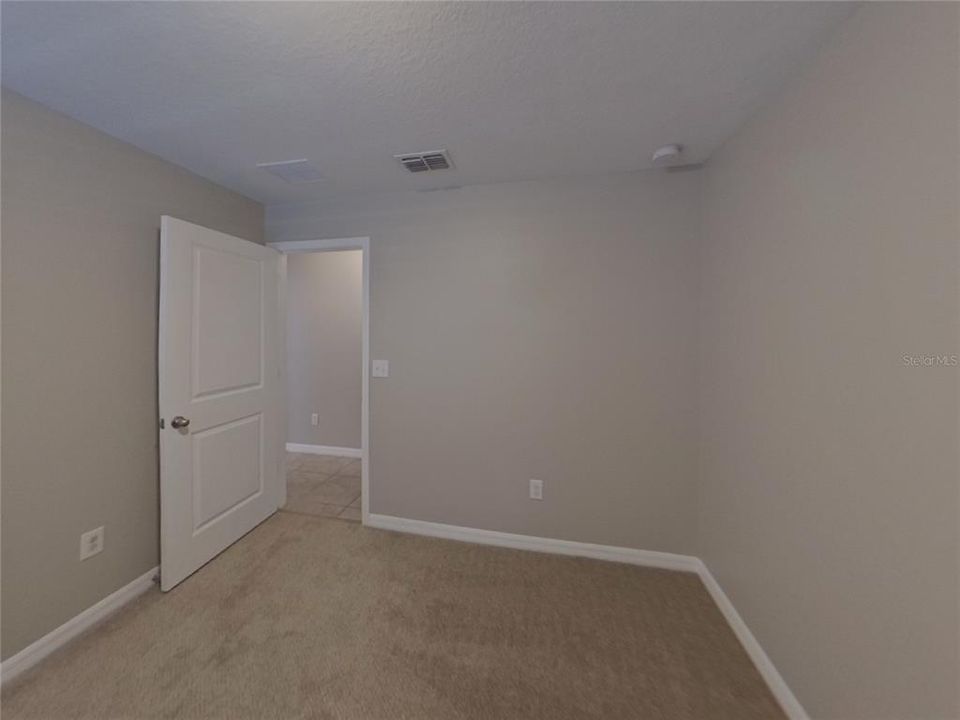 For Rent: $2,129 (4 beds, 2 baths, 1918 Square Feet)