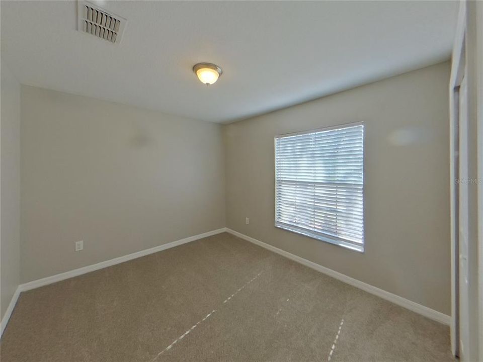 For Rent: $2,129 (4 beds, 2 baths, 1918 Square Feet)