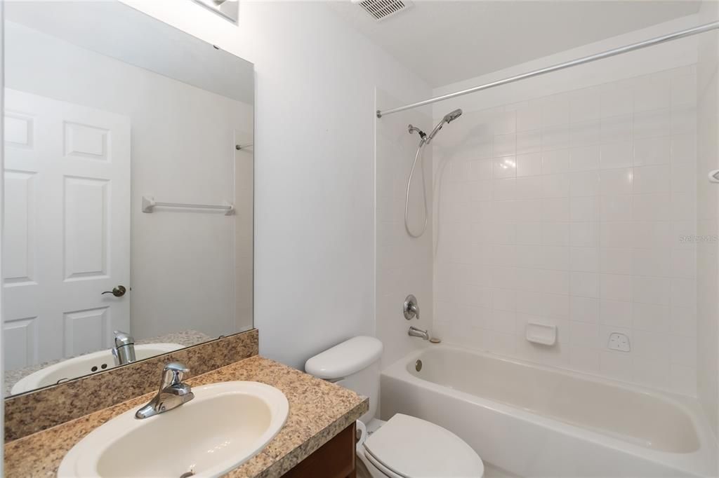 В аренду: $1,950 (3 спален, 2 ванн, 1450 Квадратных фут)