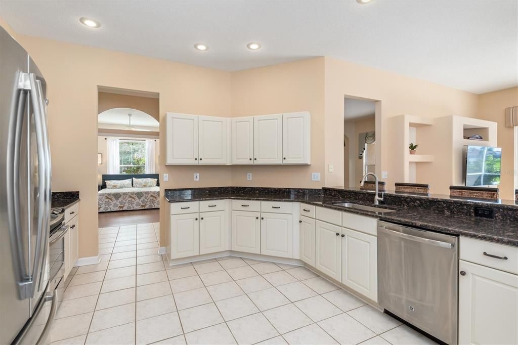 На продажу: $479,000 (3 спален, 2 ванн, 2169 Квадратных фут)