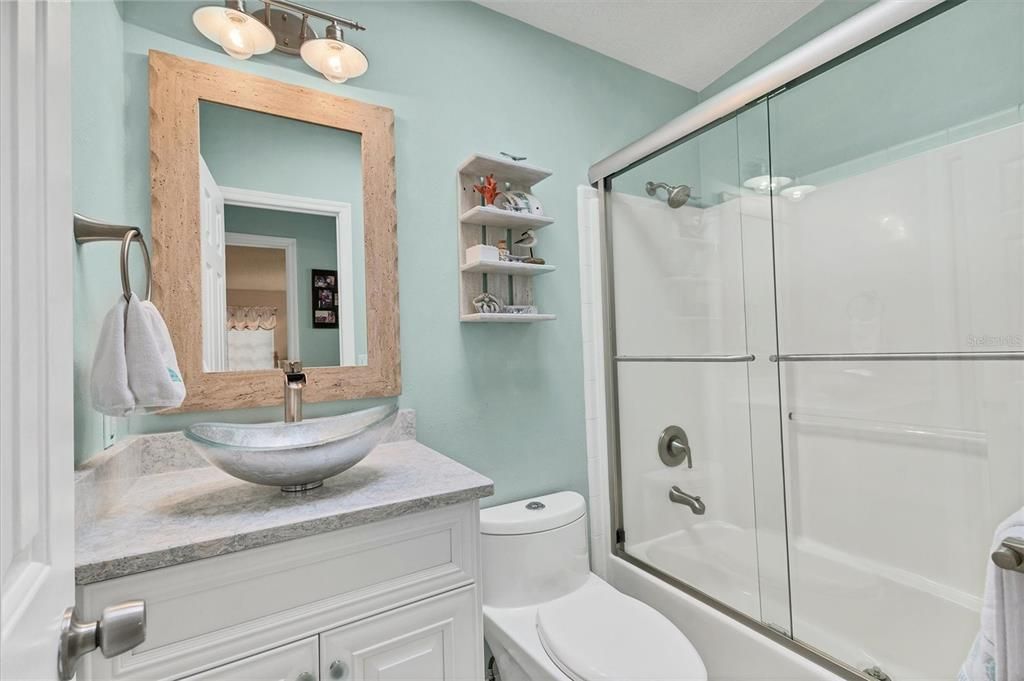 For Sale: $320,000 (3 beds, 3 baths, 1861 Square Feet)