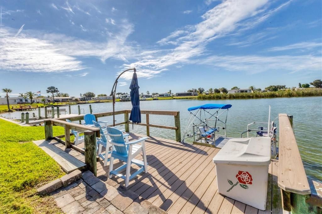 For Sale: $320,000 (3 beds, 3 baths, 1861 Square Feet)