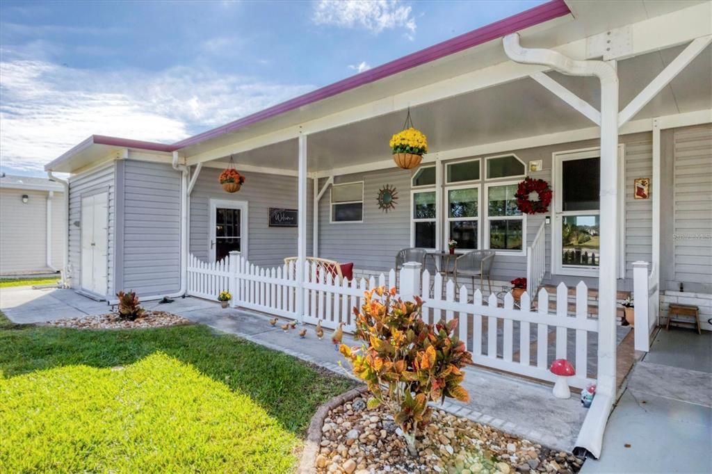 For Sale: $320,000 (3 beds, 3 baths, 1861 Square Feet)