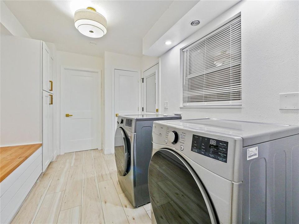 For Sale: $499,000 (4 beds, 2 baths, 1724 Square Feet)