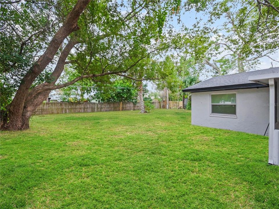 For Sale: $499,000 (4 beds, 2 baths, 1724 Square Feet)