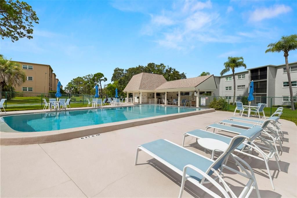 For Rent: $1,700 (1 beds, 1 baths, 815 Square Feet)