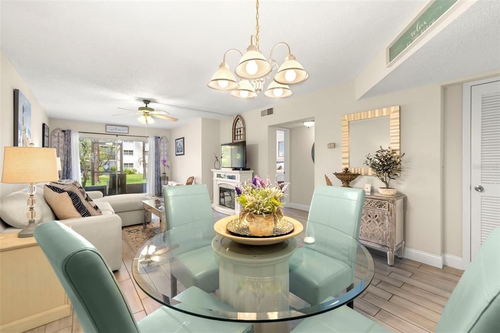 For Rent: $1,700 (1 beds, 1 baths, 815 Square Feet)