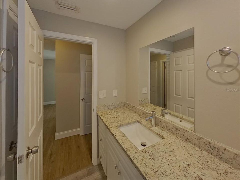 出租: $3,399 (3 贝兹, 3 浴室, 1785 平方英尺)