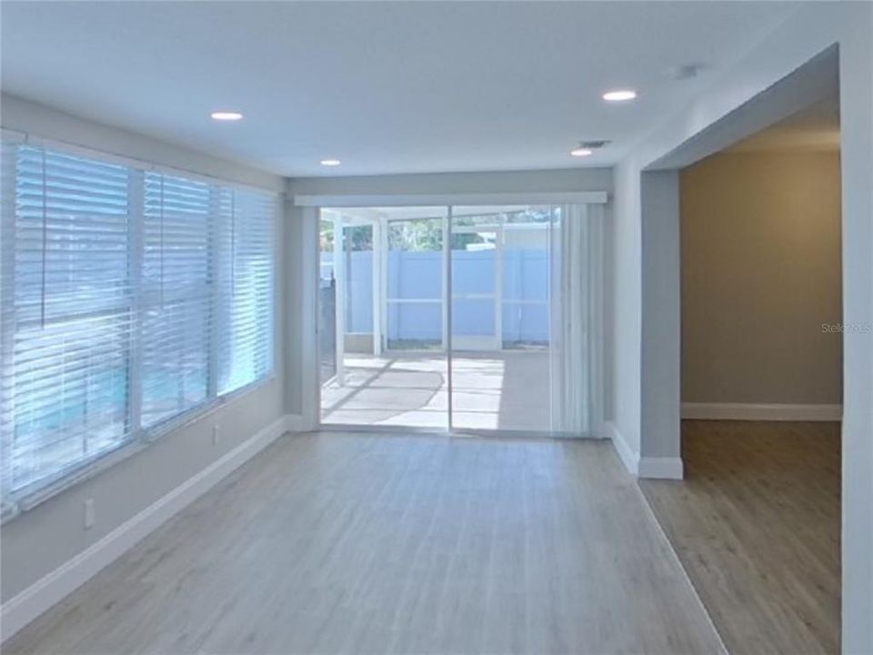 出租: $3,399 (3 贝兹, 3 浴室, 1785 平方英尺)