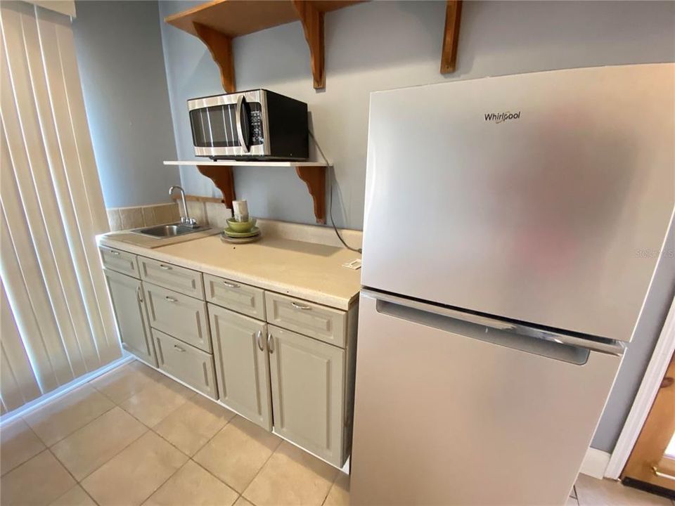 For Rent: $1,200 (1 beds, 1 baths, 500 Square Feet)