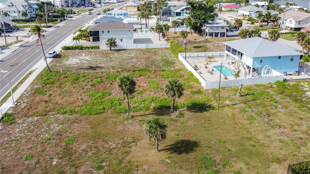 For Sale: $595,000 (0.22 acres)