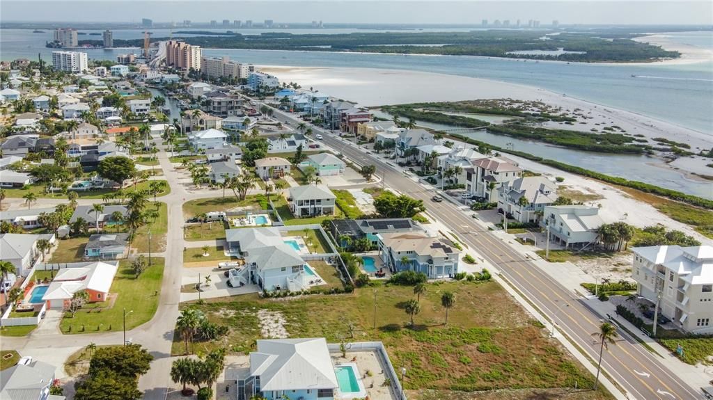 For Sale: $595,000 (0.22 acres)