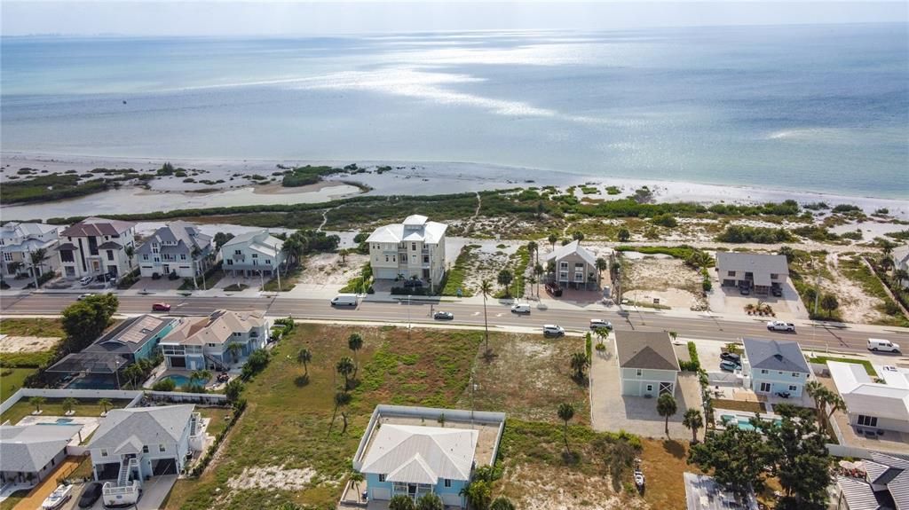 For Sale: $595,000 (0.22 acres)