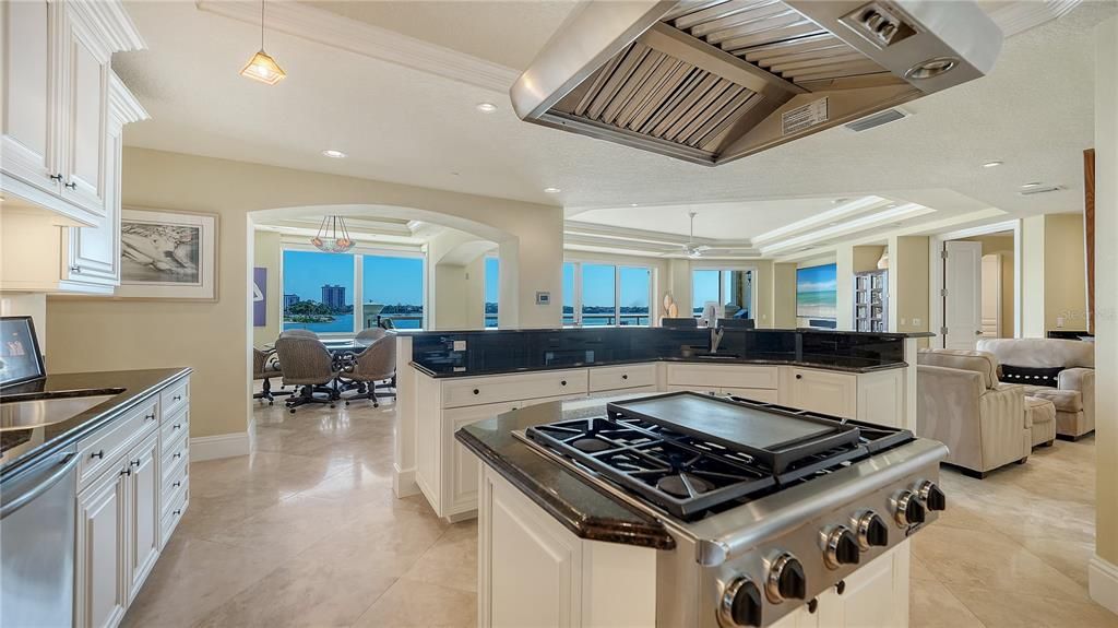 En Venta: $4,195,000 (3 camas, 4 baños, 3290 Pies cuadrados)