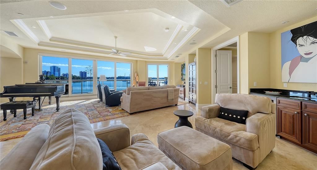 En Venta: $4,195,000 (3 camas, 4 baños, 3290 Pies cuadrados)