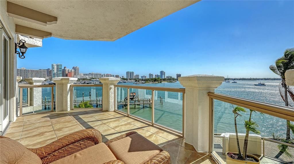 En Venta: $4,195,000 (3 camas, 4 baños, 3290 Pies cuadrados)