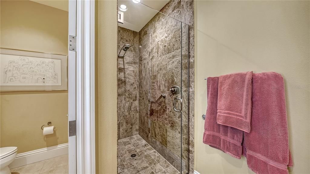 En Venta: $4,195,000 (3 camas, 4 baños, 3290 Pies cuadrados)