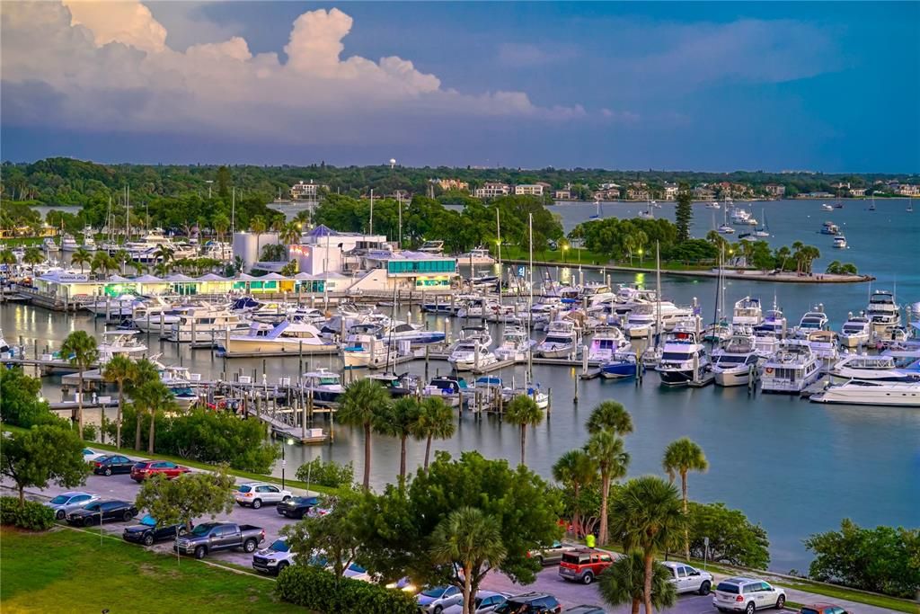 En Venta: $4,195,000 (3 camas, 4 baños, 3290 Pies cuadrados)