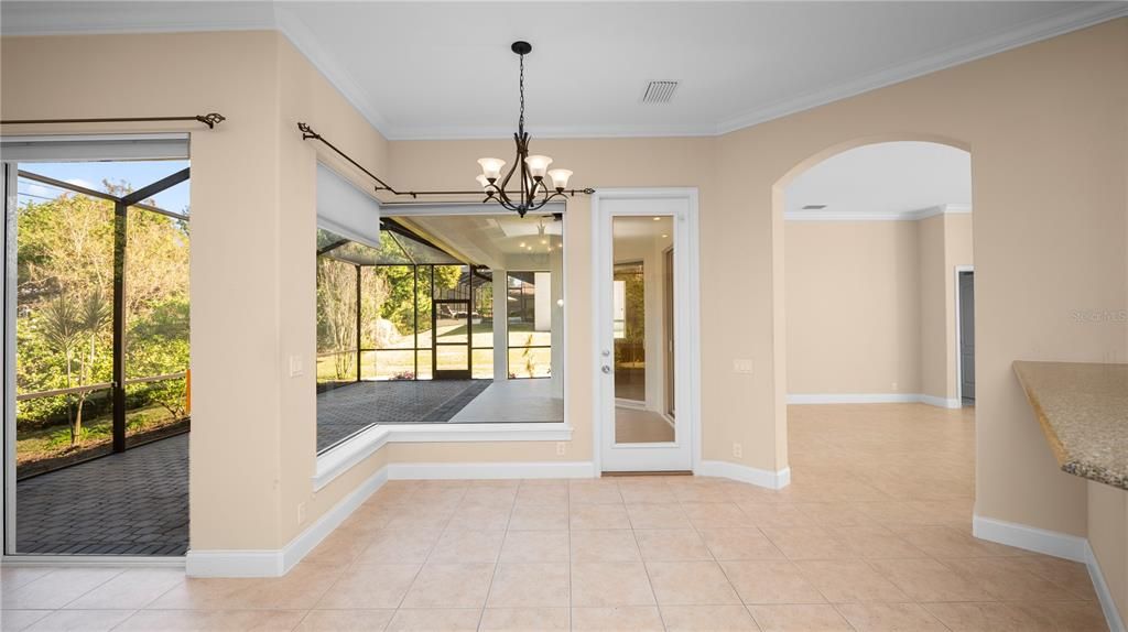 待售: $685,000 (4 贝兹, 3 浴室, 2705 平方英尺)