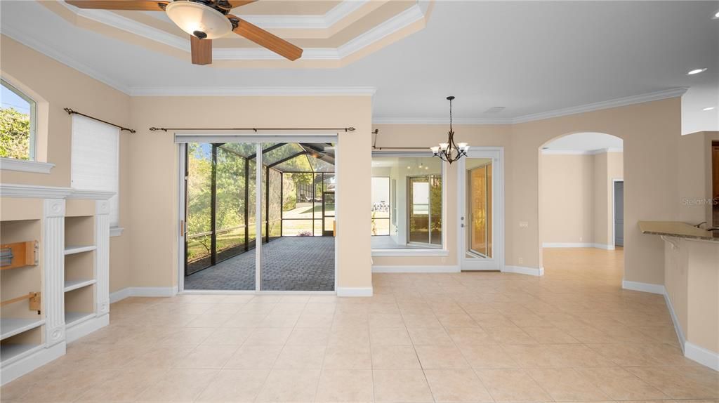 待售: $685,000 (4 贝兹, 3 浴室, 2705 平方英尺)