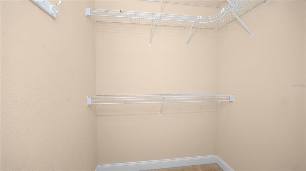 待售: $685,000 (4 贝兹, 3 浴室, 2705 平方英尺)